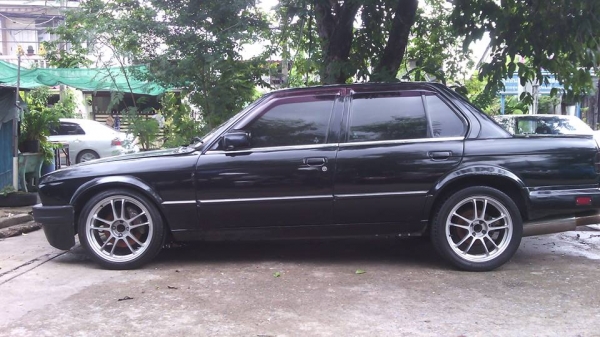 ปรับราคาขายBMW  e30 1Jออโต้+LPG max17เบรกแมมโบ้ท่อเลส เฟืองท้ายลิมิเต็จ(รถพร้อมใช้)