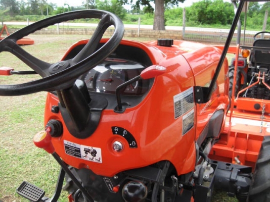 ขายรถไถคูโบต้า L4708  ราคา 530,000 บาท.100\%, มีเล่มทะเบียนพร้อมโอน