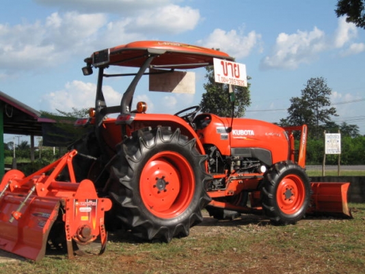 ขายรถไถคูโบต้า L4708  ราคา 530,000 บาท.100\%, มีเล่มทะเบียนพร้อมโอน