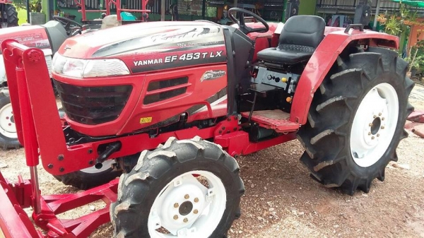 ยันร์ม่า EF453T LX 4 WD พร้อมใบมีด 759 ชั่วโมง..ตัวสุดท้ายก่อนเป็น 49 แรง
