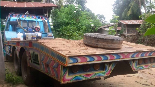 ขายเทรลเลอร์2เพลา เครื่อง168แรง EH700 พ.เพาเวอร์ เบรกทิฟฟี่ ภายในสวย หางใหญ่ขึ้นPC200ได้สบาย สภาพพร้อมใช้งาน เอกสารพร้อมโอน สนใจโทร 090-8588220คุณนะ 093-3258446คุณบิว ID:narong498 หรือเข้าดูสินค้าอื่นๆได้ที่ www.truck.in.th/498 หรือเพจFacebook ณรงค์ ซื้อข