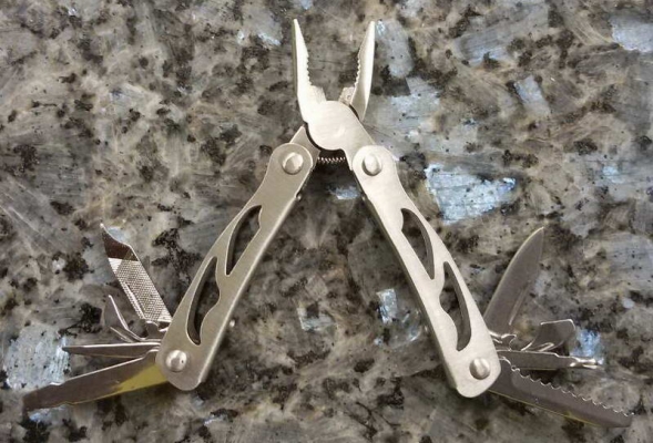 Mini Multi Tools ยี่ห้อ SATA ในเครือ APEX เจ้าของ NICHOLSON