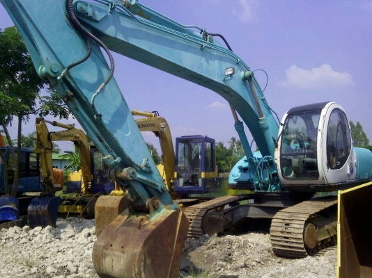 ขายด่วน KOBELCO SK200-2 มาร์คไฟว์ เก่าญี่ปุ่นยังไม่ได้ใช้งานในไทย สภาพสวย เครื่องปั้มดี ไฟฟ้าครบ