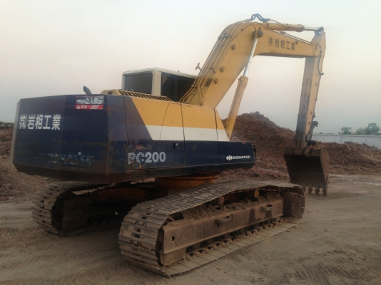 ขาย KOMATSU PC200-5 สภาพสวยเดิมๆคอนโทรนสั้นครับ สนใจติดต่อโดยตรง 081-4283210
