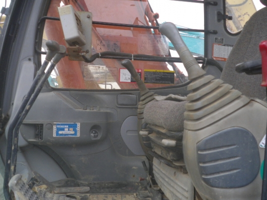 ขายค่ะ HITACHI EX120-5E  นำเข้าจากญี่ปุ่น สภาพสวยมาก เครื่องปั้มดี ไฟฟ้าครบ  มีลาย piping