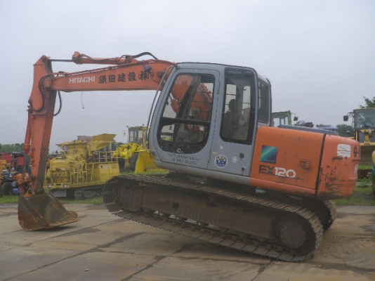 ขายค่ะ HITACHI EX120-5E  นำเข้าจากญี่ปุ่น สภาพสวยมาก เครื่องปั้มดี ไฟฟ้าครบ  มีลาย piping