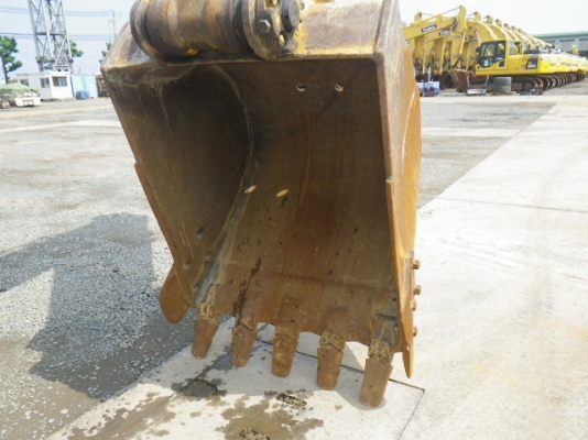 PC200-7 จากญี่ปุ่นแท้ๆ 7,XXX ชม. จองด่วน ! PC200-7 จากญี่ปุ่นแท้ๆ 7,XXX ชม. จองด่วน !