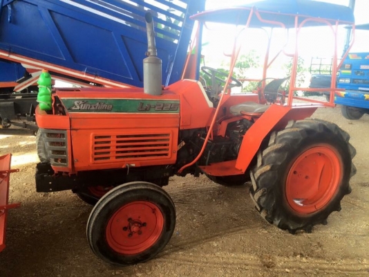 ขายรถไถมือ 2 สนใจติดต่อได้ที่เบอร์ 081-9136451