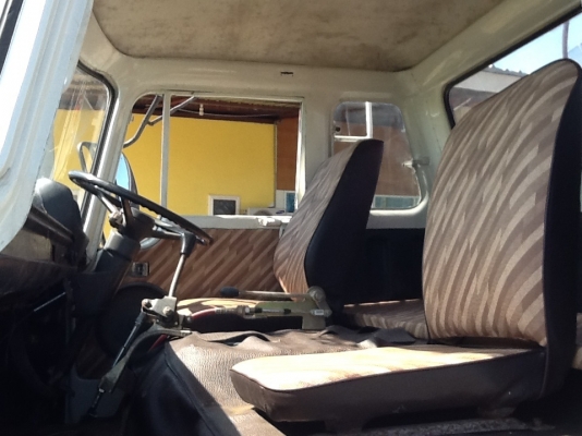 หกล้อ KR360 ติดเครน 2.9 ตัน กระบะยาว6เมตร