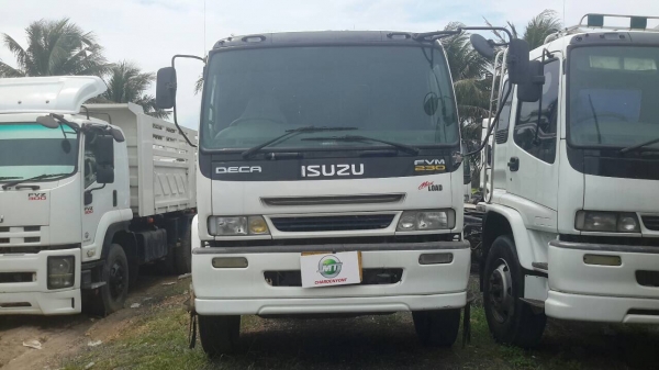 รถเข้าใหม่ หัวแซสซีมีเข้าหลายคันค่ะ Isuzu FVM 230 /ยาว 7.5 และ 6.3 เมตร สภาพสวย พร้อมใช้งาน ทดลองขับ รถเข้าใหม่ หัวแซสซีมีเข้าหลายคันค่ะ Isuzu FVM 230 /ยาว 7.5 และ 6.3 เมตร สภาพสวย พร้อมใช้งาน ทดลองขับ