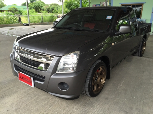 ขายISUZU. DMAX. CAB. 2.5 SX สีเทาปี2010ใส่เเม็กTE37ใหม่ยางใหม่ขอบ17นิ้ว