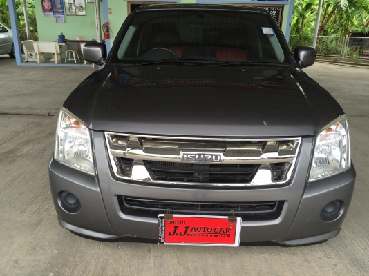 ขายISUZU. DMAX. CAB. 2.5 SX สีเทาปี2010ใส่เเม็กTE37ใหม่ยางใหม่ขอบ17นิ้ว