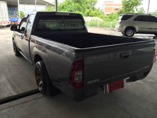 ขายISUZU. DMAX. CAB. 2.5 SX สีเทาปี2010ใส่เเม็กTE37ใหม่ยางใหม่ขอบ17นิ้ว