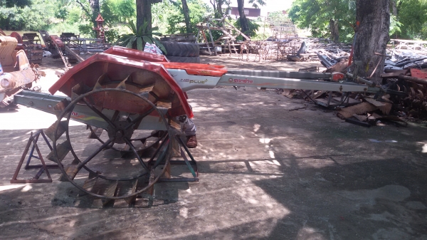 ขายรถไถนาเดินตาม4เกียร์สยามคูโบต้าล้อใหญ่มีกะโปง ราคา26000บาท สนใจโทร 0813655997 อำพร พาเจริญ ราคานี้ยังต่อลองได้อีกนะครับ รถอยู่วังบัว อ คลองขลุง จ กำแพงเพชร .