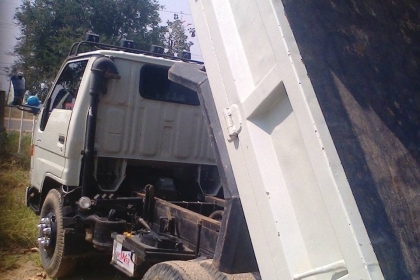 TOYOTAดั๊ม3คิวเล็กBU101ปี43 ประมูลมาจากกรมป่าไม้ไมล์แค่1แสนต้นๆ รถสวยครบพร้อมใช้ เครื่อง14บีเจ้าเดียวมือเดียวคับอยากขาย 400000