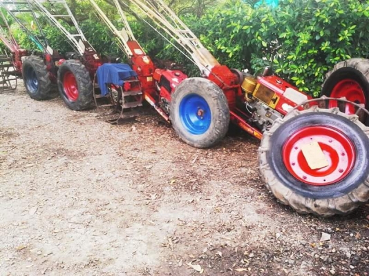 ทั้งชุดครับ