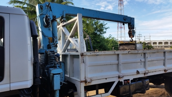 ขายรถบรรทุกติดเครน