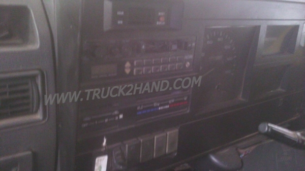 รถบัสรับส่งนักเรียน  รุ่น AM815  แชชซี KN2F เครื่อง 110HP