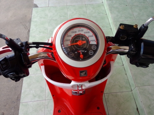 New Scoopy-i Limited Edition ลิเวอร์พูล รถปี56 สวยๆวิ๊งๆครับ