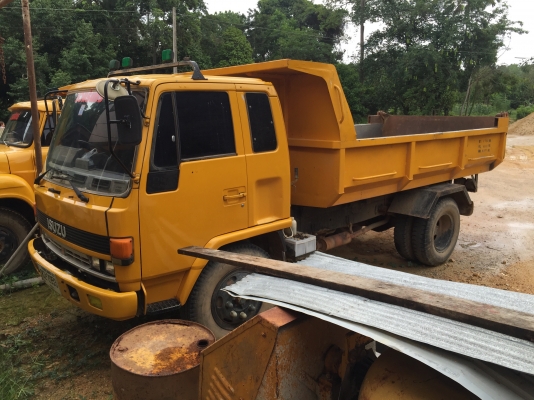 6ล้อดั้ม145แรง FSR11F ปี2543 จดเล่ม..รถสวยมาก เล่มพร้อม ภาษีเต็ม รถห้างแท้เดิมๆแค้สีไม่เดิม