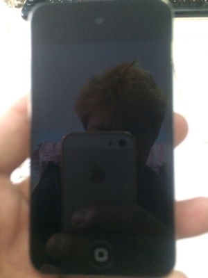 ipod touch GEN4 64GB กล้องหน้า กล้องหลัง ใช้งานได้ปกติทุกอย่าง สภาพไมเคยตกหล่น มีรอยขนเมว แบตไม่เสื่อม มือ2