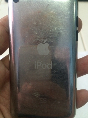 ipod touch GEN4 64GB กล้องหน้า กล้องหลัง ใช้งานได้ปกติทุกอย่าง สภาพไมเคยตกหล่น มีรอยขนเมว แบตไม่เสื่อม มือ2
