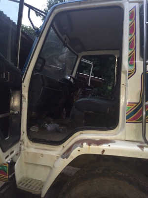 ขายรถ10ล้อท้ายลาด ISUZU FVZ12MY วางเครื่องHINO 195แรงม้า สนใจโทร 081-970-1072