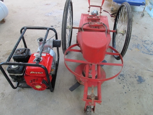 ขายรถข็นตัดหญ้าพร้อมเครื่องสูบน้ำ