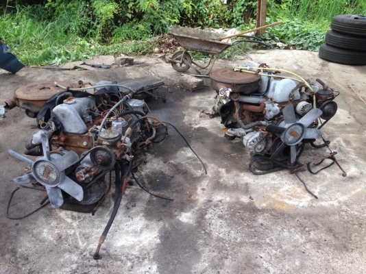 ขายเครื่องเบ็นช์เกียร์ออโต้ 5สูบ ดีเซลพร้อมใช้ครับไม่มีเลข  มี2ตัว ขายตัวล่ะ 18000 บาท