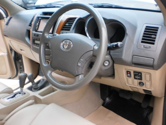 2010 TOYOTA FORTUNER 3.0V 2010 TOYOTA FORTUNER 3.0V