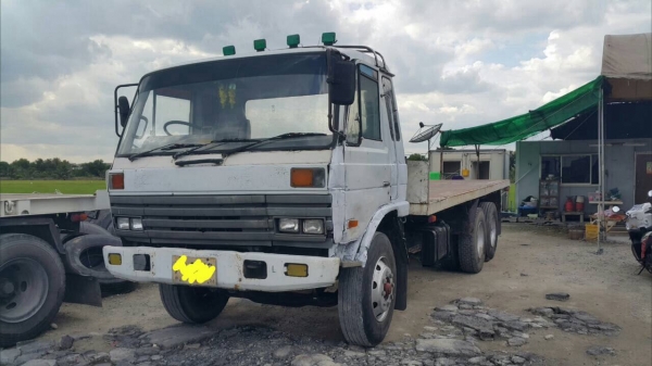 ขาย10ล้อพื้นเรียบเพลาเดียวรถห้าง