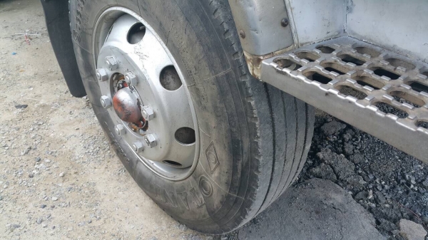 ขาย10ล้อพื้นเรียบเพลาเดียวรถห้าง