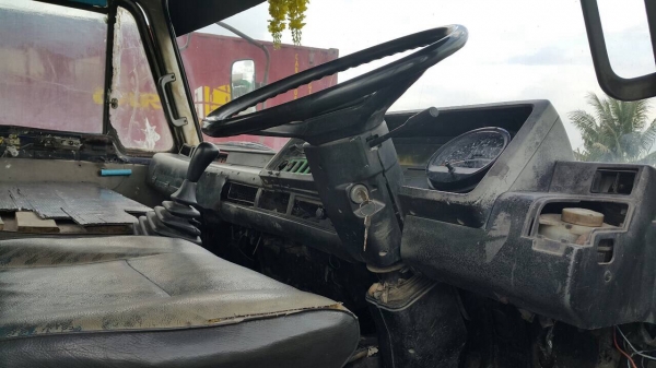 ขาย10ล้อพื้นเรียบเพลาเดียวรถห้าง