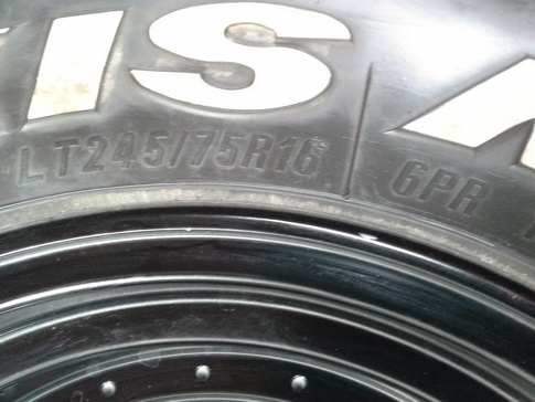 ล้อหยดนํ้า ET-28 + Maxxis MT 245/75/16 ปี13 สวยๆ 1ชุด ล้อหยดนํ้า ET-28 + Maxxis MT 245/75/16 ปี13 สวยๆ 1ชุด