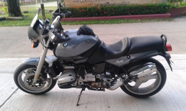 Bmw r1100r สนใจติดต่อได้ครับ 0863719936