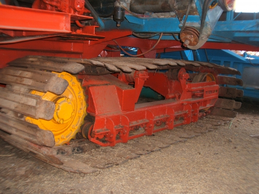 ขายรถเกี่ยวข้าง ปานเจริญ อุ้ม 2.5 ตัน เครื่องยนต์ฮีโน่ JO8C เทอร์โบ 260 แรงม้า ปั้มไดกิ๊นส์ เบอร์ 22