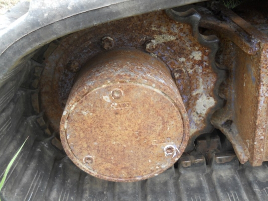 ขายรถเก่านอก komatsu 40-7 มีเก๋งแทรกยางสภาพสวย สนใจโทร 092-3309229 อี๊ด