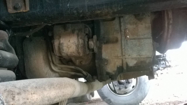 ขายเทนเลอร์ 10 ล้อ 2 เพลา NISSAN UD เครื่อง V8 สูบ 320 แรงม้า คัสซีสวยตลอดเส้น หางเทนเลอร์ต่อใหม่ ทะเบียนพร้อมโอนครับ