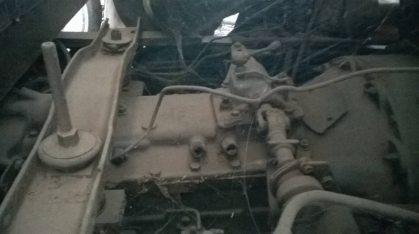 ขายเทนเลอร์ 10 ล้อ 2 เพลา NISSAN UD เครื่อง V8 สูบ 320 แรงม้า คัสซีสวยตลอดเส้น หางเทนเลอร์ต่อใหม่ ทะเบียนพร้อมโอนครับ