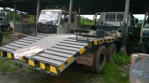 ขายเทนเลอร์ 10 ล้อ 2 เพลา NISSAN UD เครื่อง V8 สูบ 320 แรงม้า คัสซีสวยตลอดเส้น หางเทนเลอร์ต่อใหม่ ทะเบียนพร้อมโอนครับ