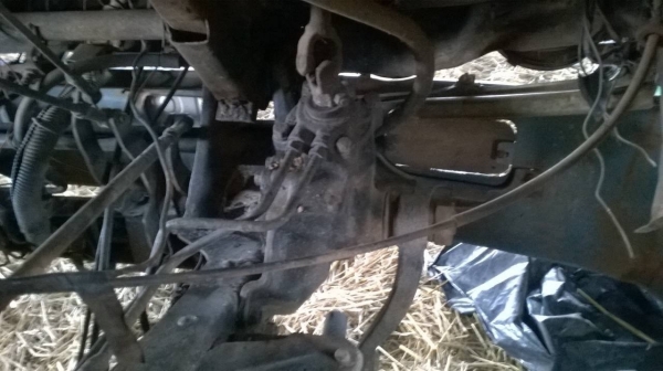 ขาย 6 ล้อ ISUZU KS22 เครื่อง 4BD1 110 แรงม้า ยกหัวได้ พวงมาลัยพาวเวอร์ คัสซีมีรอยนิดหน่อย ทะเบียนพร้อมโอนครับ