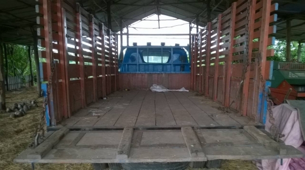 ขาย 6 ล้อ ISUZU KS22 เครื่อง 4BD1 110 แรงม้า ยกหัวได้ พวงมาลัยพาวเวอร์ คัสซีมีรอยนิดหน่อย ทะเบียนพร้อมโอนครับ