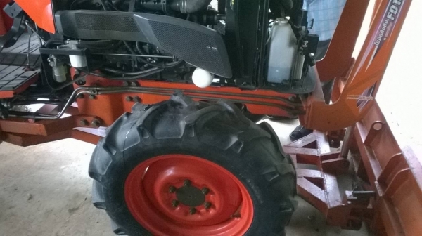 ขายรถไถ KUBOTA L4708 ปี 55 สภาพสวยเอกสารเล่มทะเบียนครบ อุปกรณ์มีผานดันหน้า ผาน 5 และโรตารี่ ราคาคุยกันได้ครับ