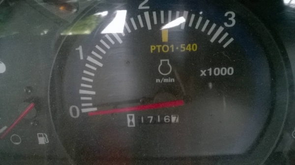 ขายรถไถ KUBOTA L4708 ปี 55 สภาพสวยเอกสารเล่มทะเบียนครบ อุปกรณ์มีผานดันหน้า ผาน 5 และโรตารี่ ราคาคุยกันได้ครับ