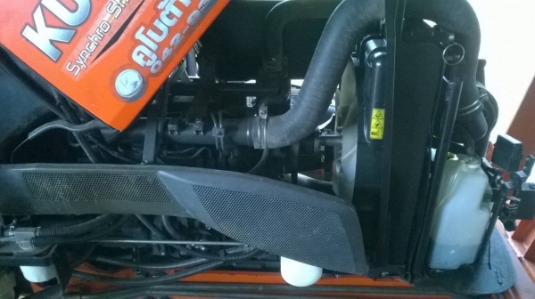 ขายรถไถ KUBOTA L4708 ปี 55 สภาพสวยเอกสารเล่มทะเบียนครบ อุปกรณ์มีผานดันหน้า ผาน 5 และโรตารี่ ราคาคุยกันได้ครับ