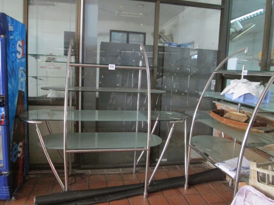 ร้านอาหารใหญ่ครับ    อยากได้อะไรบอกผมครับ   ราคากันเองครับ