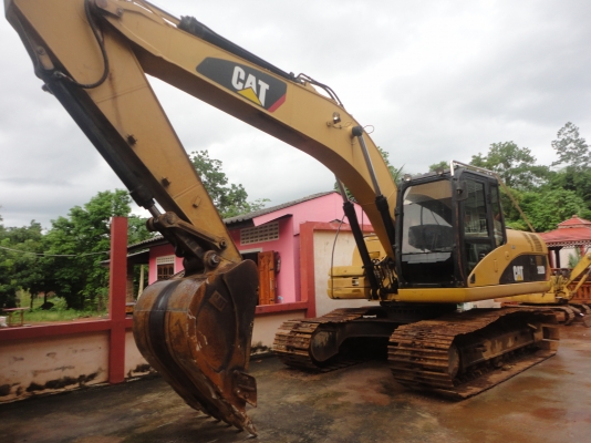 ขาย CAT 320 D แท้ญี่ปุ่ (รถใหม่ออกห้าง) เอวแน่ เครื่องแน่น ไม่เคยแกะ เอกสารเล่มทะเบีน