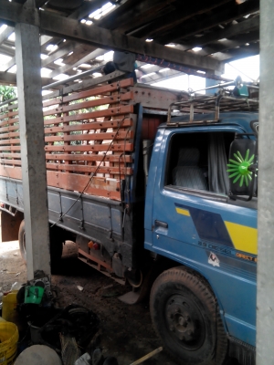 ขายรถ6ล้อ Isuzu npr 115