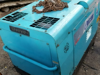 ขายตามสภาพ ตู้เชื่อมพร้อม เครื่องปั่นไฟ DENYO 300SS ดีเซล  8.0 KVA ระบบไฟใช้ได้ดี