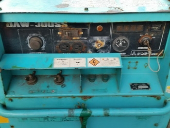 ขายตามสภาพ ตู้เชื่อมพร้อม เครื่องปั่นไฟ DENYO 300SS ดีเซล  8.0 KVA ระบบไฟใช้ได้ดี